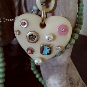 Juicy Couture lucite heart necklace 💝